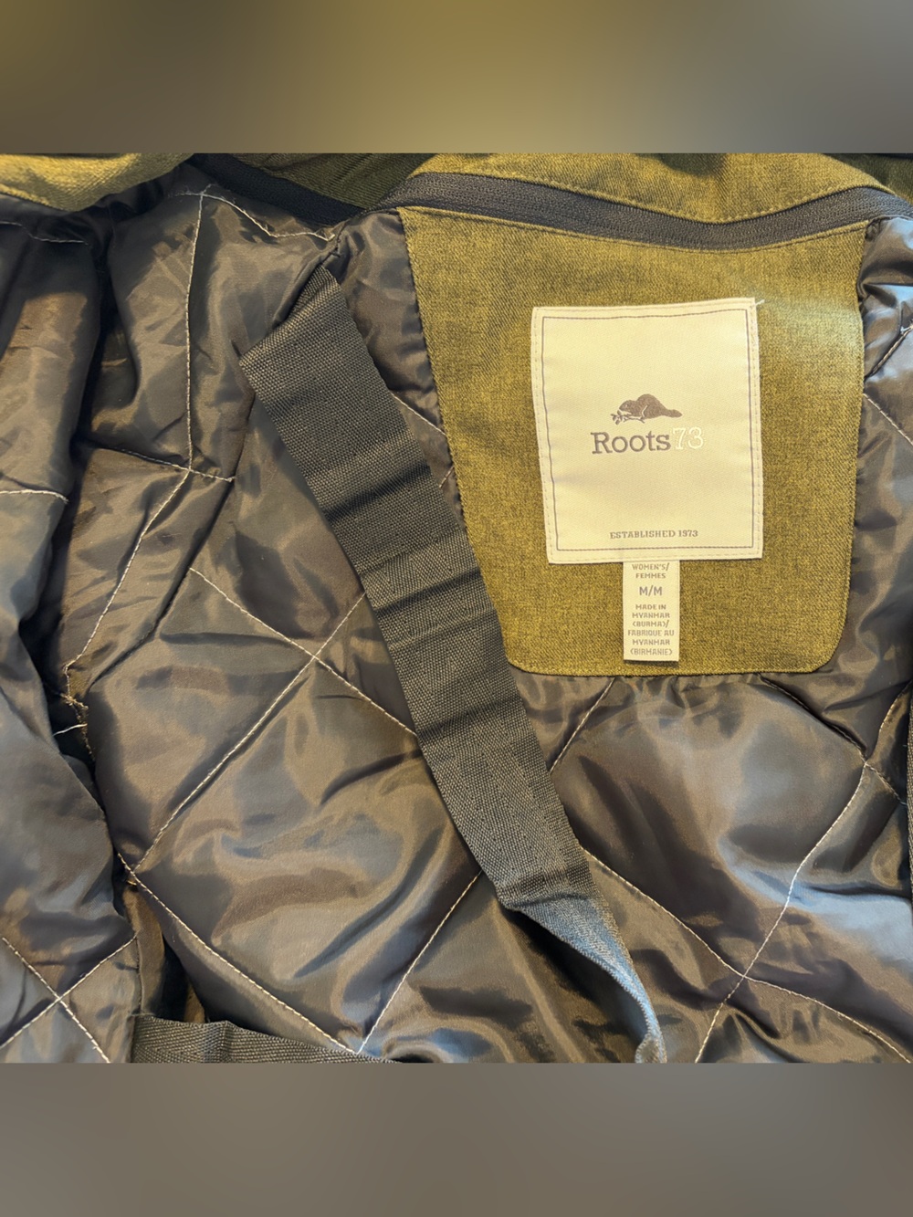 Roots Olive Green Women’s Quilted Hooded Puffer Coat - Picture 7 of 10